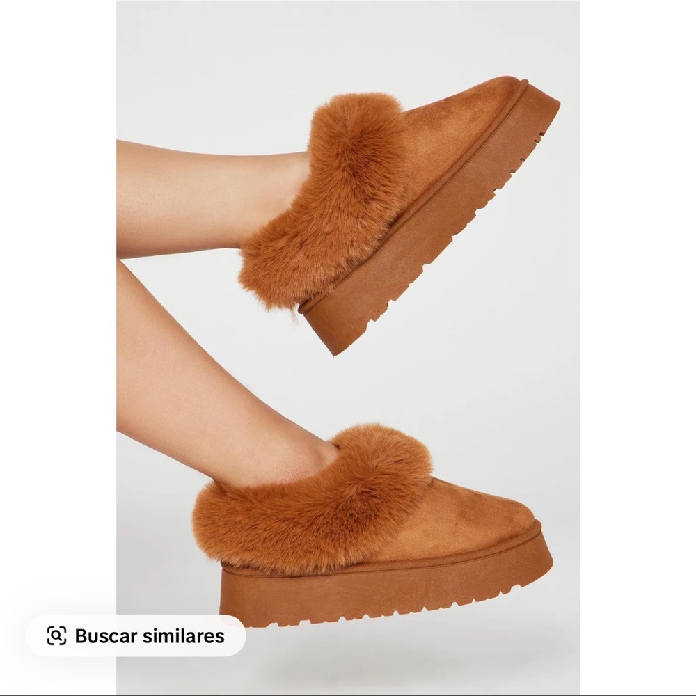 Women's Tan Fur-Lined Slip-On Shoes